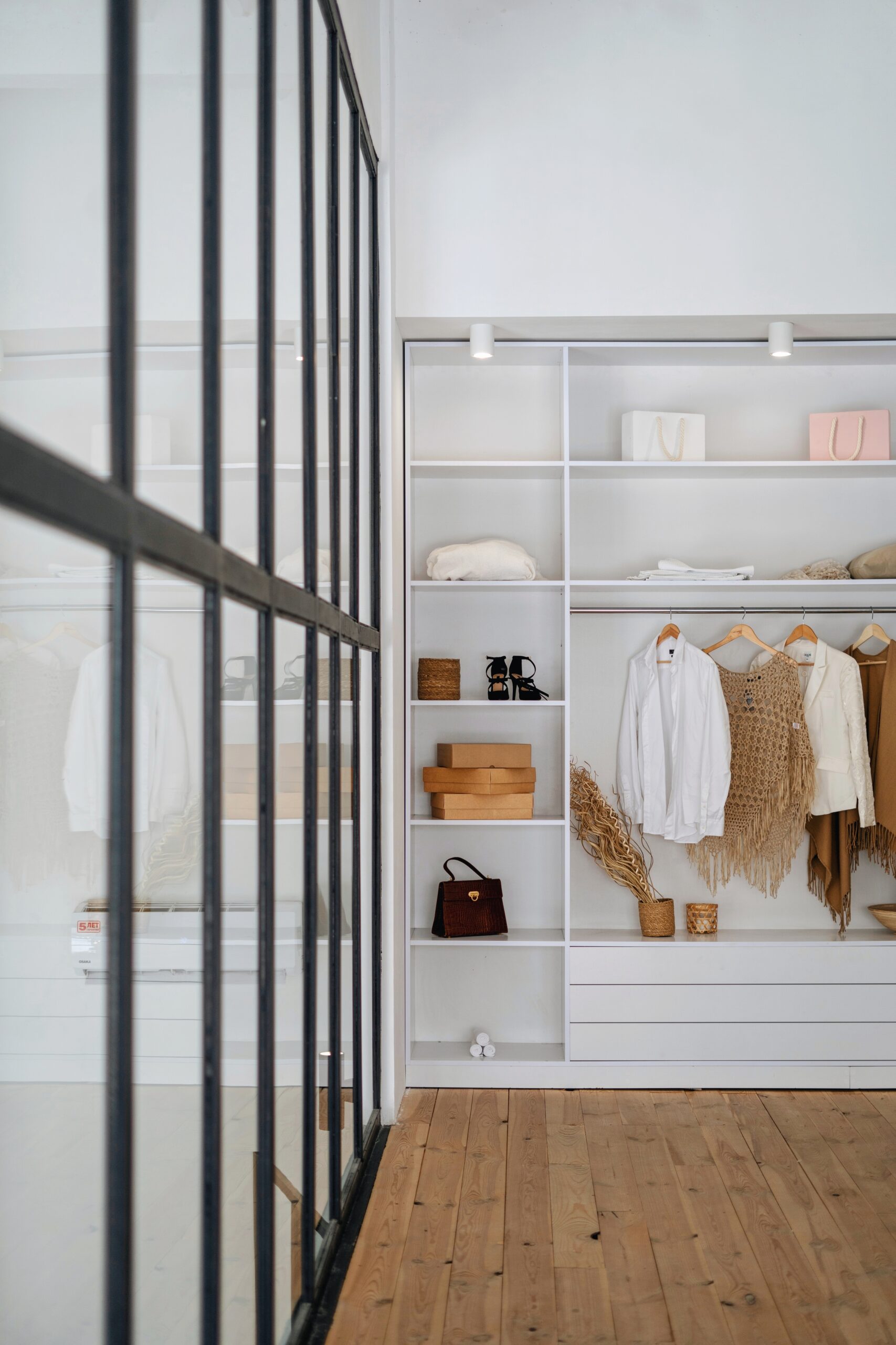 Top 10 Steps to Organize your Closet